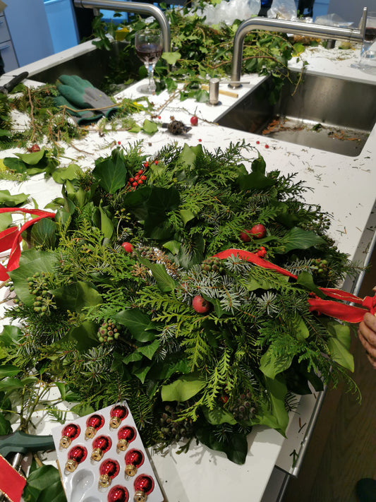 Seasonal delights: crafting joy for the holidays