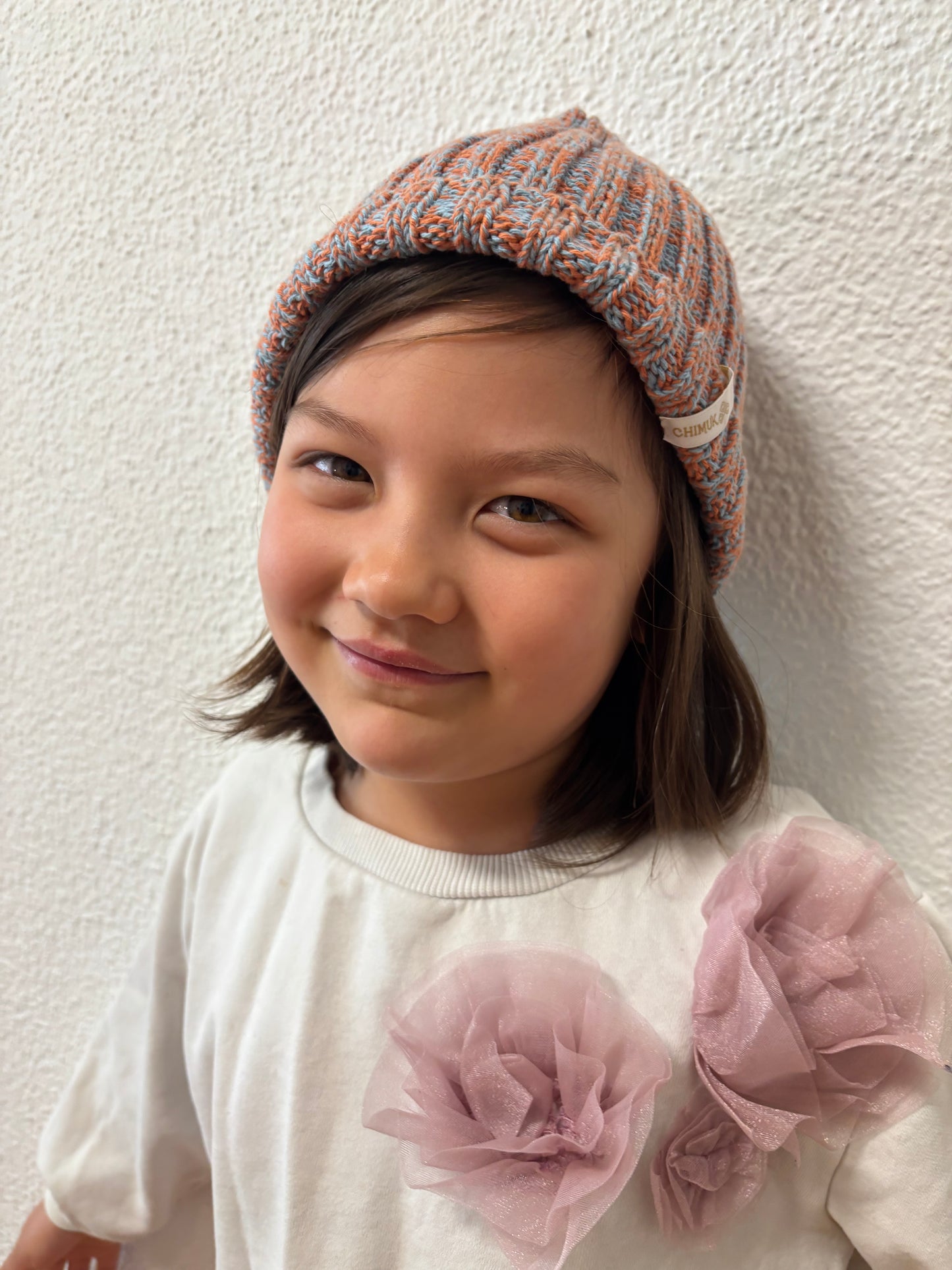 Kid stretchable hat - orange with light blue