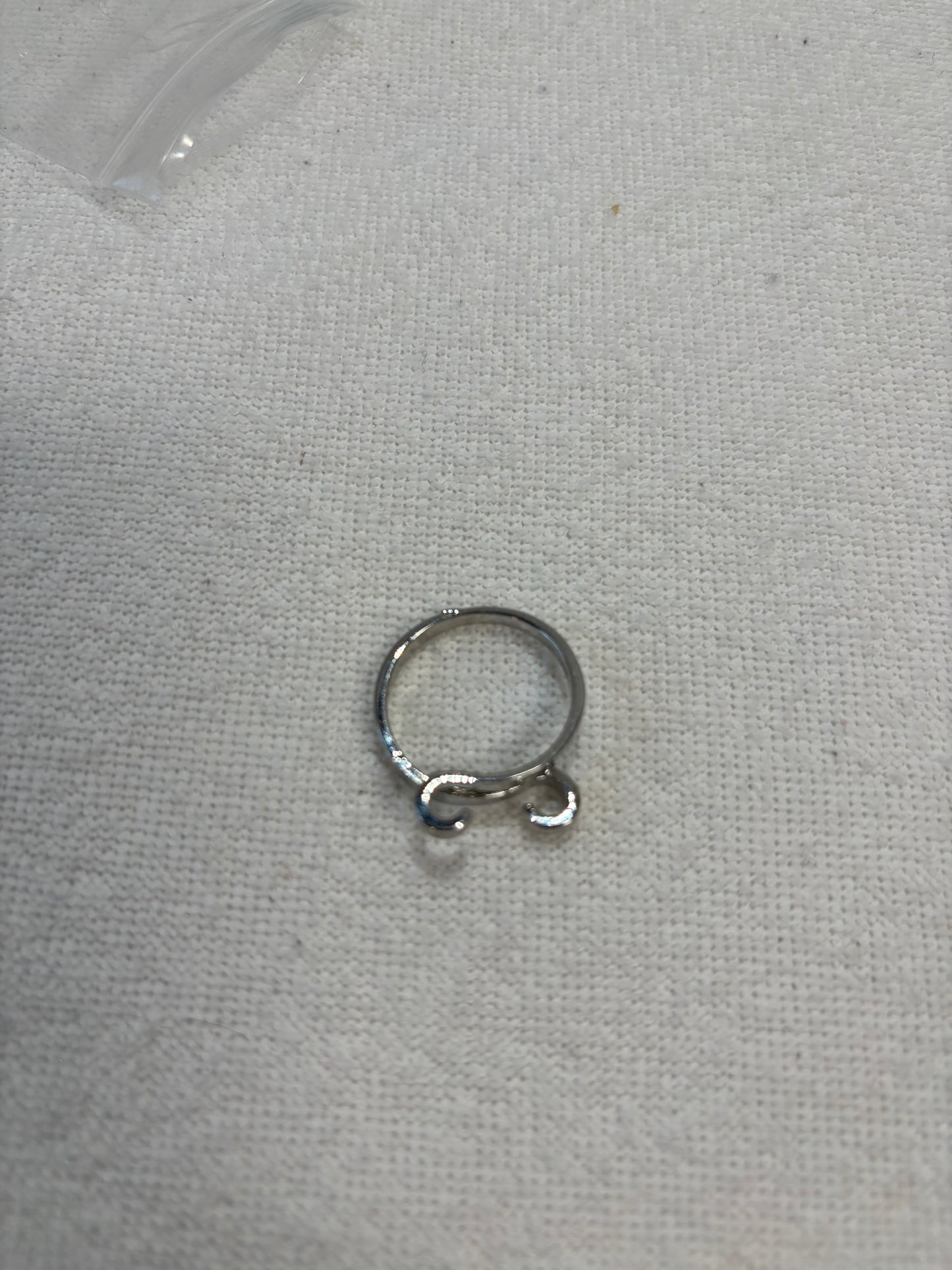Jump Rings – Silver (Closed), Gold Snake-Style (Open)