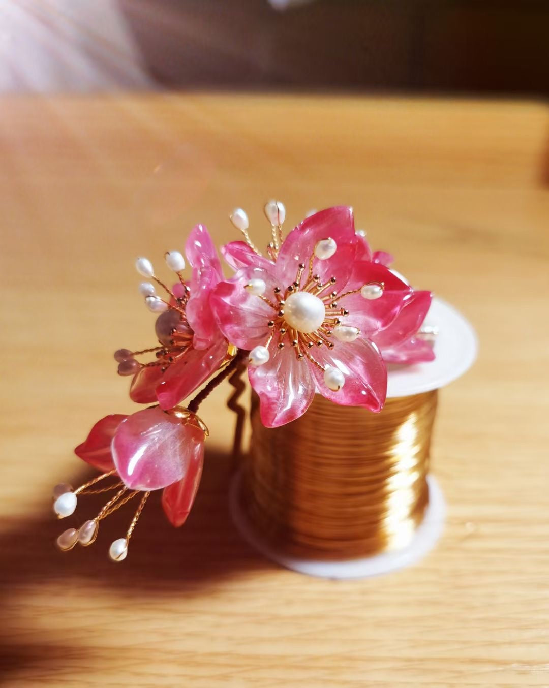 Rosa Blüten-Haarnadel